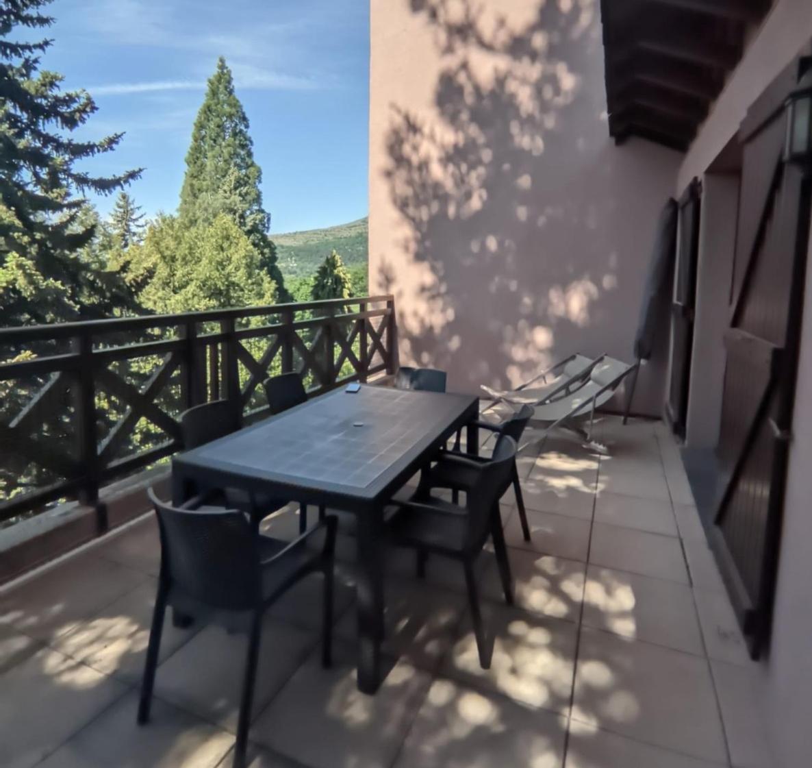 Cerdanya En Familia Montana Park Appartement Enveitg Buitenkant foto